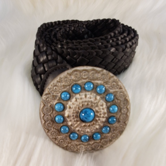 Trendy brown leather belt with beautiful buckle - Picture 2 of 6